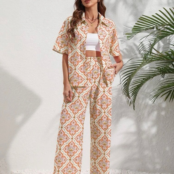 Two piece set - Picture 2 of 2